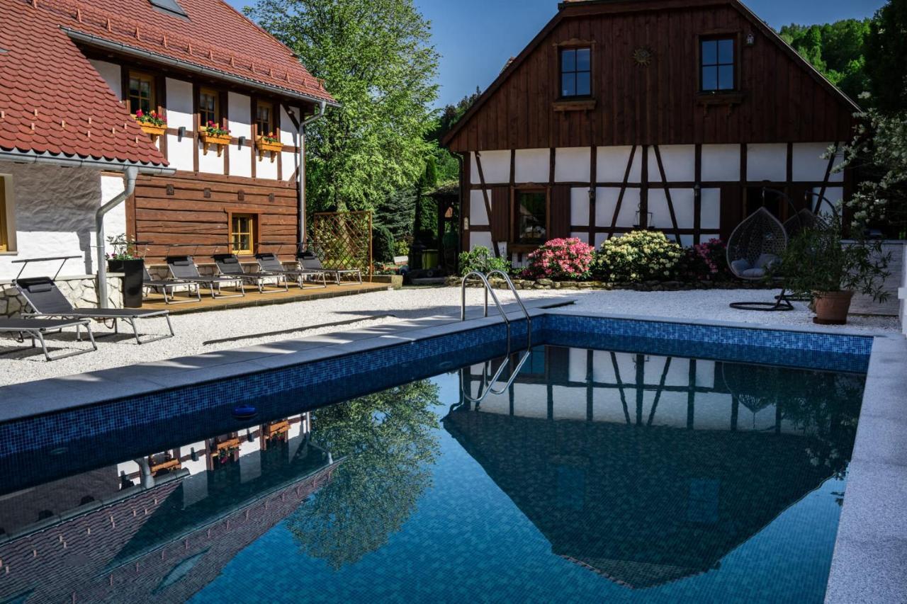 Szwajcarski Dworek Apartmán *