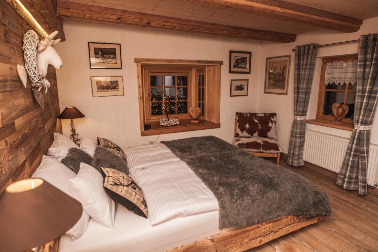 Szwajcarski Dworek Apartmán *