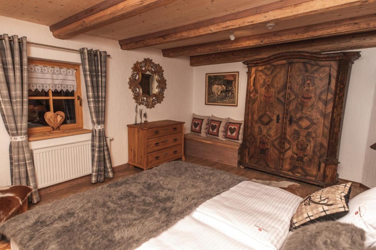Szwajcarski Dworek * Piechowice (Karkonosze)