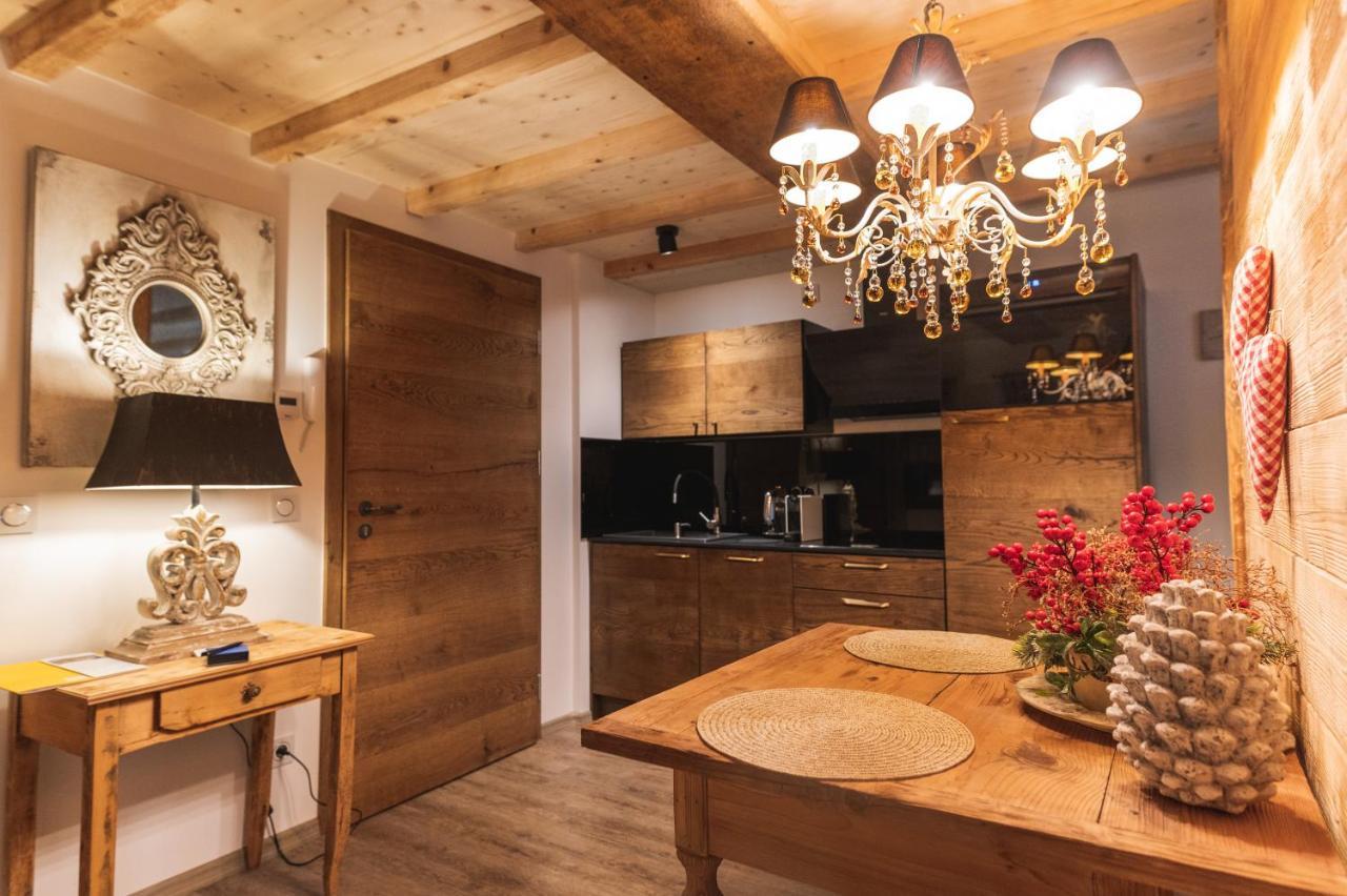 Szwajcarski Dworek Apartmán *